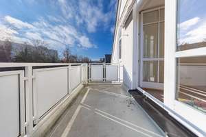 Charmante Galeriewohnung mit Dachterrasse und Balkon – Die vollständige Adresse der Immobilie erhältst du vom Anbieter., 80689 Blumenau, München – Vorschaubild 3