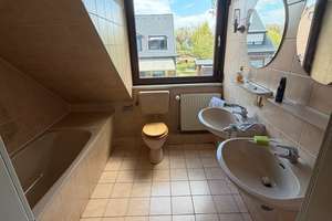 Renovierungsbedürftige Doppelhaushälfte mit Loggia, Terrasse, Garten, Vollkeller und Garage – Die vollständige Adresse der Immobilie erhältst du vom Anbieter., 28325 Tenever, Bremen – Vorschaubild 8