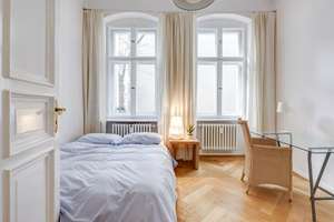 PROVISIONSFREI - Wohnen am Ku´Damm | Stilvolle Altbauwohnung in Meinekestraße – Die vollständige Adresse der Immobilie erhältst du vom Anbieter., 10719 Charlottenburg, Berlin – Vorschaubild 12