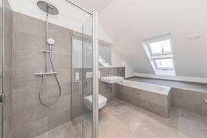 * Maisonette * 5 Zimmer * 2 Bäder * Loggia * Parkett * SP * – Straße der Nationen 78, 9111 Zentrum, Chemnitz – Vorschaubild 8