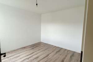 Wohnen mit Charakter: Geräumige Vierzimmerwohnung in Köln-Porz – Die vollständige Adresse der Immobilie erhältst du vom Anbieter., 51143 Porz (Ortsteil), Köln – Vorschaubild 7
