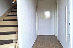 Reihenendhaus mit großem Garten, Garage in begehrter Wohnlage von Aalen – Die vollständige Adresse der Immobilie erhältst du vom Anbieter., 73431 südliche Bahnlinie, Aalen – Vorschaubild 7
