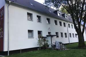 Komplett modernisierte 2,5-Zimmer-Wohnung mit Balkon – Hirschpass 28, 23564 Sankt Gertrud, Lübeck – Vorschaubild 1