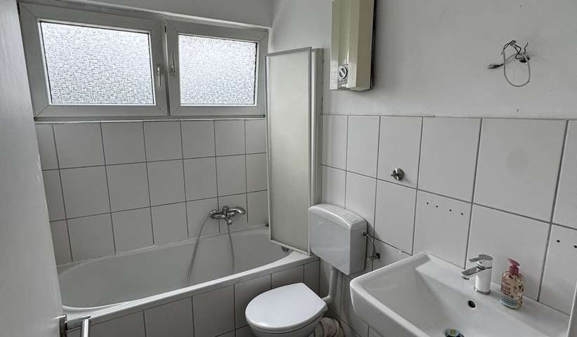 schöne 3-Zi-Whg mit Balkon, Stellplatz - Photo 3