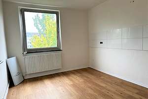Erstbezug nach Kernsanierung City ruhige 2 ZKDB,  56 m² – Viktoriastr. 54, 47799 Cracau, Krefeld – Vorschaubild 1