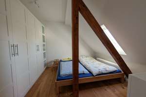  Charmantes, möbliertes Reihenendhaus mit 6,5 Zimmern in Berlin-Zehlendorf, befristet bis 07/2029 – Die vollständige Adresse der Immobilie erhältst du vom Anbieter., 14169 Zehlendorf, Berlin – Vorschaubild 11
