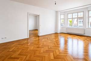 Exklusiv sanierte Altbauwohnung mit 140 m² - Stilvolles Wohnen nahe dem Augsburger Dom