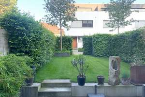 Modernes Townhouse mit Garten und großzügigem Wohnkonzept am Niddapark – Die vollständige Adresse der Immobilie erhältst du vom Anbieter., 60488 Hausen, Frankfurt am Main – Vorschaubild 1