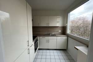Wohn(t)raum: praktische 3-Zimmer-Wohnung mit Einbauküche in guter Wohnlage – Görlitzer Straße 59, 34123 Waldau, Kassel – Vorschaubild 7