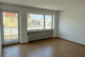 Renovierte 3-Zimmer-Wohnung mit Balkon und TG-Stellplatz