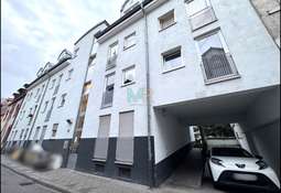 Vorderansicht Haus, 2