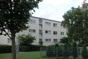 Kurzfristig Nachmieter für 2-Zimmer-Wohnung mit Vollbad und Balkon gesucht – Göteborgring 71, 24109 Mettenhof, Kiel – Vorschaubild 1