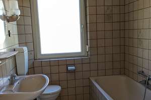 Gepflegtes Reihenhaus mit 4 Zimmern in Laufenburg (Baden) – Die vollständige Adresse der Immobilie erhältst du vom Anbieter., 79725 Laufenburg (Baden) – Vorschaubild 7
