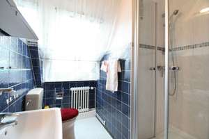 Charmantes Einfamilienhaus mit Schwimmhalle, Wintergarten und Kamin – Okal Fertighaus – Die vollständige Adresse der Immobilie erhältst du vom Anbieter., 38124 Stöckheim-Leiferde, Braunschweig – Vorschaubild 10