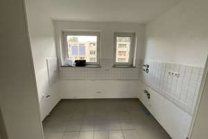 Charmante 3-Zimmer-Etagenwohnung in Krefeld – 66 m² mit Badfenster und Vinylboden – Hinsbecker Straße 22, 47804 Benrad-Süd, Krefeld – Vorschaubild 9