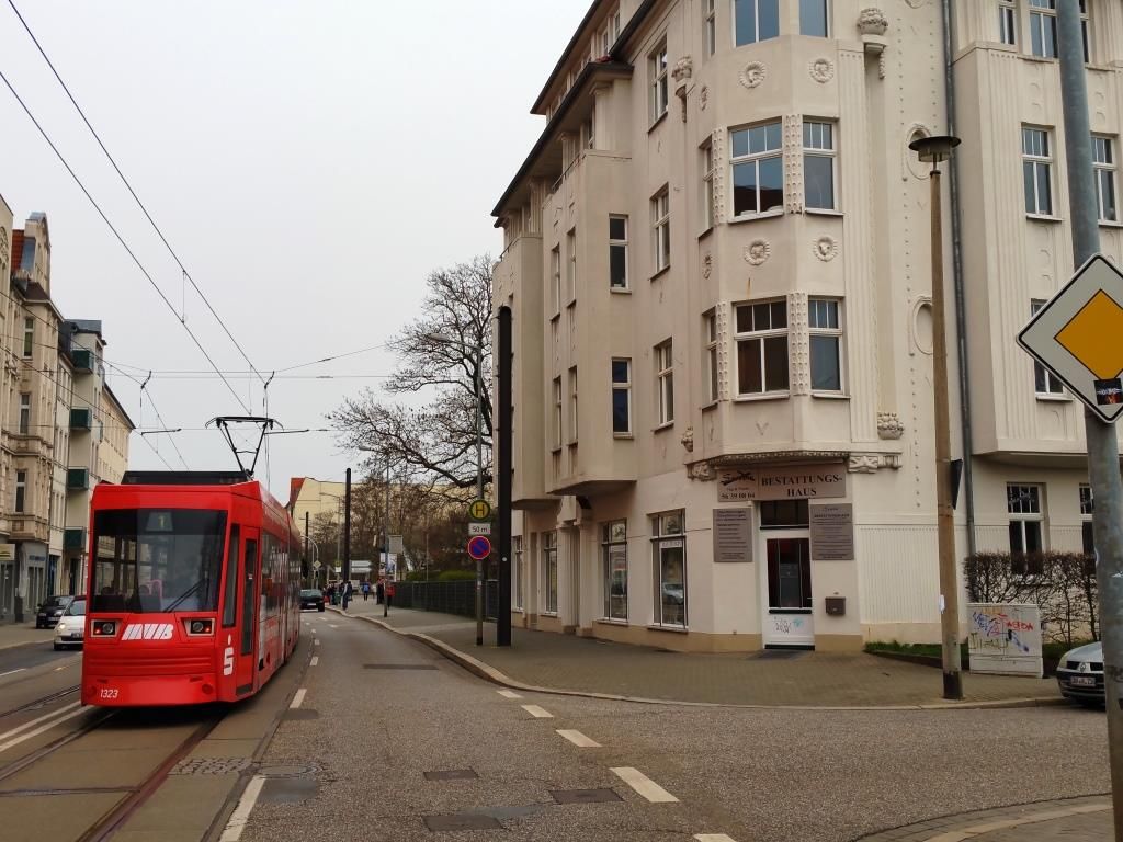 Günstige, geräumige und modernisierte 2ZimmerEGWohnung