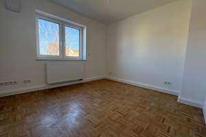 Helle und moderne 4-Zimmer Wohnung in Top-Lage mit Balkon - KfW-Effizienzhaus 70 EE – Schweppermannstraße 79, 90408 Uhlandstraße, Nürnberg – Vorschaubild 8