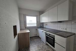 Hochparterre-Wohnung mit großzügigem Balkon! – Die vollständige Adresse der Immobilie erhältst du vom Anbieter., 70435 Zuffenhausen-Mitte, Stuttgart – Vorschaubild 5