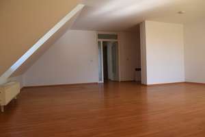 Großzügig, Gemütliche Wohnung mit neuer Einbauküche in Laubegast – Hermann-Seidel-Straße 11, 1279 Laubegast, Dresden – Vorschaubild 7