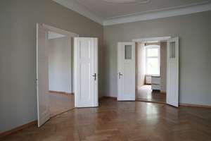 Wunderschöne Altbauwohnung mit Stuck in Wilmersdorf