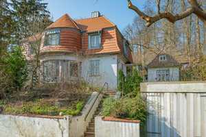 Stadtvilla mit zwei Wohneinheiten in Flintbek – Rendsburg-Eckernförde (Kreis) – Vorschaubild 1