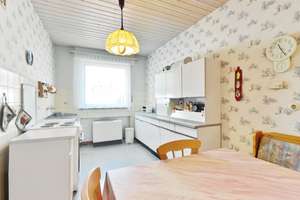 NEU: Sanierungsbedürftiger Bungalow als möglicher Altersruhesitz mit Garage – Die vollständige Adresse der Immobilie erhältst du vom Anbieter., 51377 Steinbüchel, Leverkusen – Vorschaubild 3
