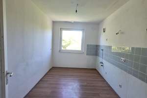 3 ZKB-Wohnung mit Balkon ab sofort – Leuschnerweg 7, 45279 Horst, Essen – Vorschaubild 5