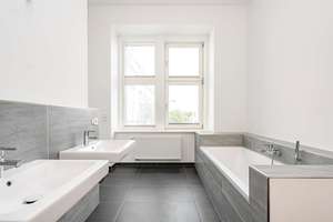 Großzügiges Wohnen mit Stil – Exklusive 4-Zimmer-Wohnung mit über 172 m² und Westterrassen – Die vollständige Adresse der Immobilie erhältst du vom Anbieter., 14167 Lichterfelde, Berlin – Vorschaubild 8
