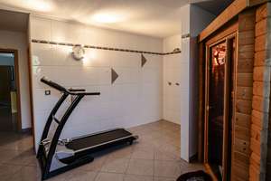 Luxus trifft Weitblick–Großzügiges Anwesen mit Einliegerwohnung, Pool & Wellnessbereich zu verkaufen – Die vollständige Adresse der Immobilie erhältst du vom Anbieter., 66802 Überherrn – Vorschaubild 17