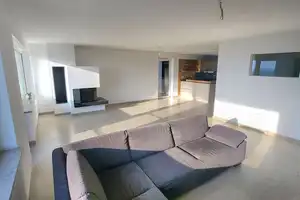 +++Oberelchingen, DHH, Fernsicht, herrliche Lage, ca. 154 m² Wfl., EBK, Garage+++ – Neu-Ulm (Kreis) – Vorschaubild 15