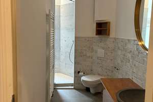 Zuhause mit drei Zimmern, Wohnküche und Balkon in Berlin Neukölln – Okerstraße 12, 12049 Neukölln (Ortsteil), Berlin – Vorschaubild 3