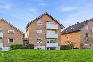 Kall: Mehrfamilienhaus mit sieben Wohneinheiten – solide Kapitalanlage mit Entwicklungspotenzial! – Die vollständige Adresse der Immobilie erhältst du vom Anbieter., 53925 Kall – Vorschaubild 2