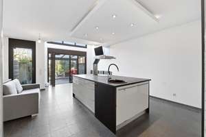Modernes Stadthaus an der Gracht in Köln-Junkersdorf! Sauna, EBK + Keller – Die vollständige Adresse der Immobilie erhältst du vom Anbieter., 50858 Junkersdorf, Köln – Vorschaubild 6