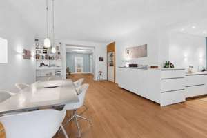 Selten: 150 m² Terrassenwohnung in historischem Stadthaus – Terrasse, Einzelgarage, Toplage