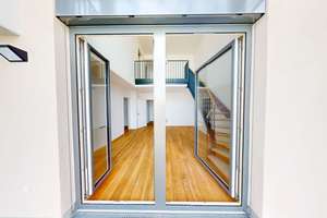 Beeindruckende 3-Zimmer-Maisonettewohnung mit 2 Balkonen – Die vollständige Adresse der Immobilie erhältst du vom Anbieter., 81249 Lochhausen, München – Vorschaubild 2