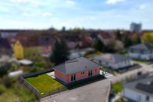 Familienglück pur: Moderner Bungalow mit Garten, Sonnenterrasse und Wärmepumpe (Energieklasse A) – Bachstraße 6b, 6766 Bitterfeld-Wolfen – Vorschaubild 10