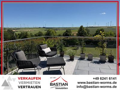 Naturnah & neuwertig: Moderner Bungalow mit Panoramablick und großem Gartenareal in Schafhausen!