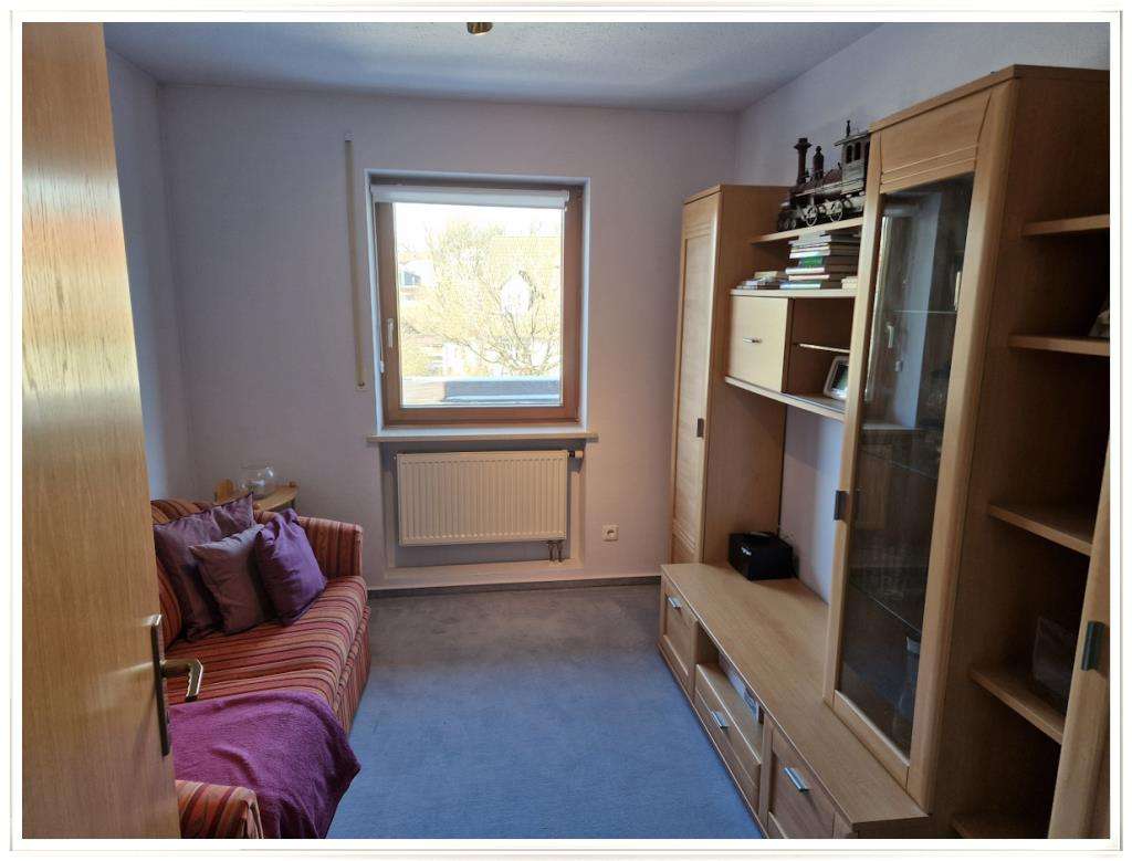 Immobilie in Hilgertshausen-Tandern - Geräumiges Einfamilienhaus auf 786 m² großem Grundstück in schönster Randlage von Tandern - Bild 0