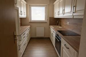 Reihenendhaus in Bietigheim-Bissingen (Wohngebiet Sand):  4 Zimmer, modernes Bad, EBK & Garten – Die vollständige Adresse der Immobilie erhältst du vom Anbieter., 74321 Bietigheim-Bissingen – Vorschaubild 2
