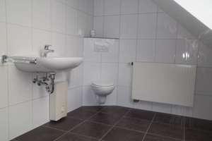 Komf. Maisonette-Wohnung mit großem Balkon in einem gepfl. Haus mit nur 3 WE in Do-Sölderholz – Dahlienstr. 23, 44289 Sölderholz, Dortmund – Vorschaubild 8