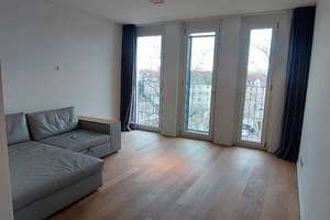 Stilvolle, neuwertige 1-Zimmer-Wohnung mit Einbauküche in München Schwabing West – Petra-Kelly-Straße 5, 80797 Schwere-Reiter-Straße, München – Vorschaubild 2
