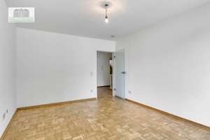 Maisonette-Traum mit eigenem Garten, Kamin & Balkon in Düsseldorf – Wohngefühl wie im Haus! – Die vollständige Adresse der Immobilie erhältst du vom Anbieter., 40468 Unterrath, Düsseldorf – Vorschaubild 11