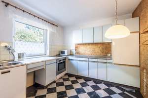 Familienfreundliches Reiheneckhaus  mit traumhaftem Südgrundstück in schöner Wohnlage – Die vollständige Adresse der Immobilie erhältst du vom Anbieter., 80993 Alt-Moosach, München – Vorschaubild 7