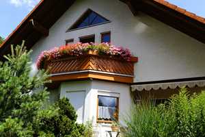 Attraktives und modernisiertes Einfamilienhaus mit sonnigem Garten zur Alleinnutzung  – Goethestraße 5, 12526 Berlin – Vorschaubild 2