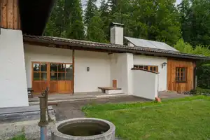 Einzigartiges Landhaus mit Einliegerwohnung, großem Garten und Bergblick – Miesbach (Kreis) – Vorschaubild 5