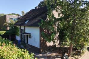 Solides Einfamilienhaus in ruhiger Wohnlage mit Potenzial – Die vollständige Adresse der Immobilie erhältst du vom Anbieter., 26125 Nadorst, Oldenburg (Oldenburg) – Vorschaubild 2