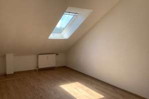 Schöne Wohnung: praktische 2-Zimmer-Dachgeschosswohnung (WBS) – 23569 Kücknitz, Lübeck – Vorschaubild 3