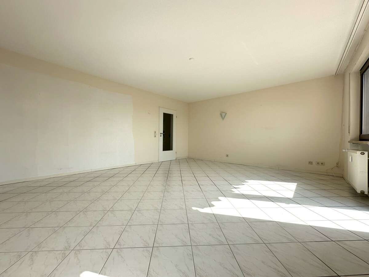 Immobilie in Wörth am Rhein - Helle 3-Zimmer Eigentumswohnung mit Balkon und Stellplatz in attraktiver Lage von Maximiliansau - Bild 0