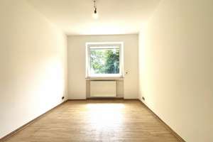 Modernisierte Wohnung: Ihrer Zukunft zuliebe! 3 Zim., Balkon, Parkett u. neues Duschbad! – Die vollständige Adresse der Immobilie erhältst du vom Anbieter., 30419 Vinnhorst, Hannover – Vorschaubild 19
