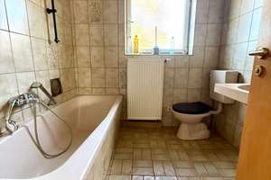 Attraktives Zweifamilienhaus in schöner Lage von Lauingen-Faimingen! – Die vollständige Adresse der Immobilie erhältst du vom Anbieter., 89415 Lauingen (Donau) – Vorschaubild 19